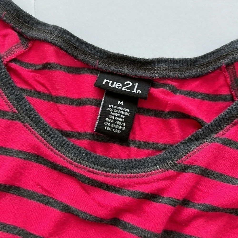 Rue21 Pink‎ Stripe LongSleeve Shirt Sz M